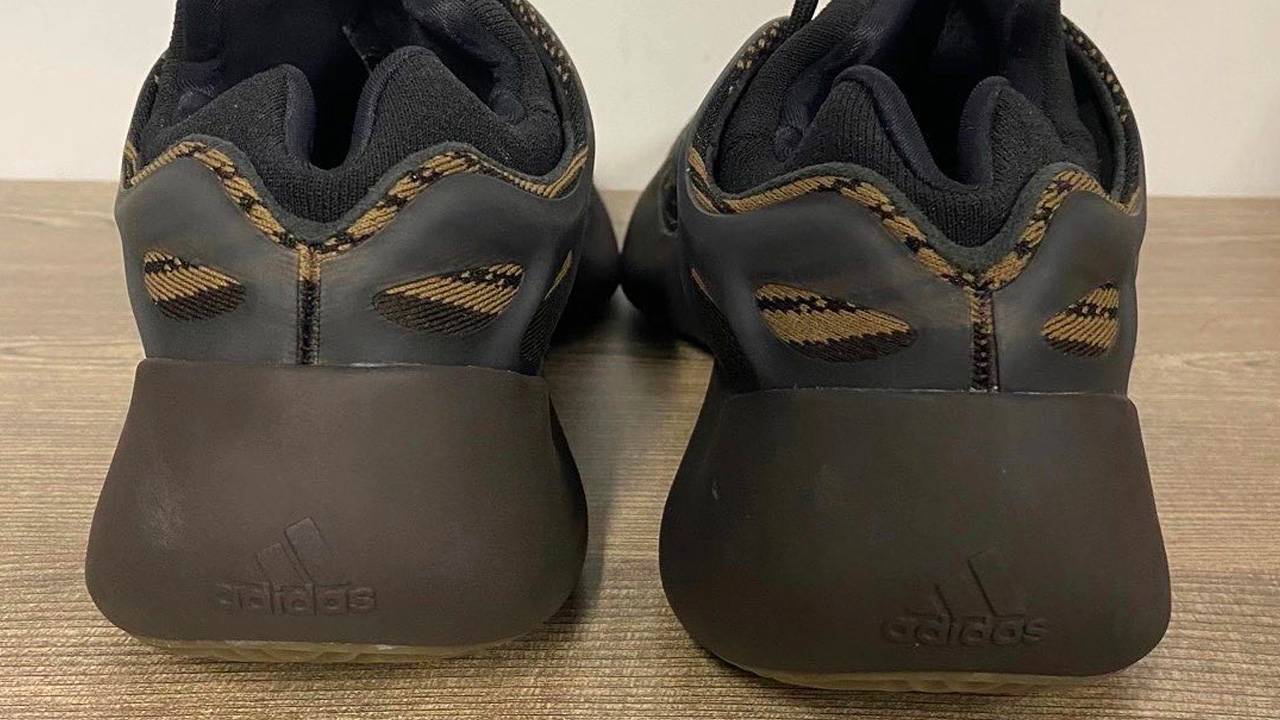 yeezy 700 clay
