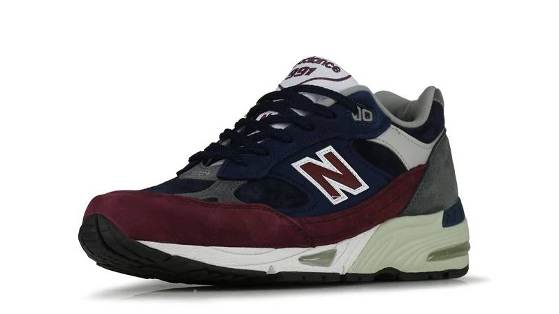 New Balance 991 Black Red Front