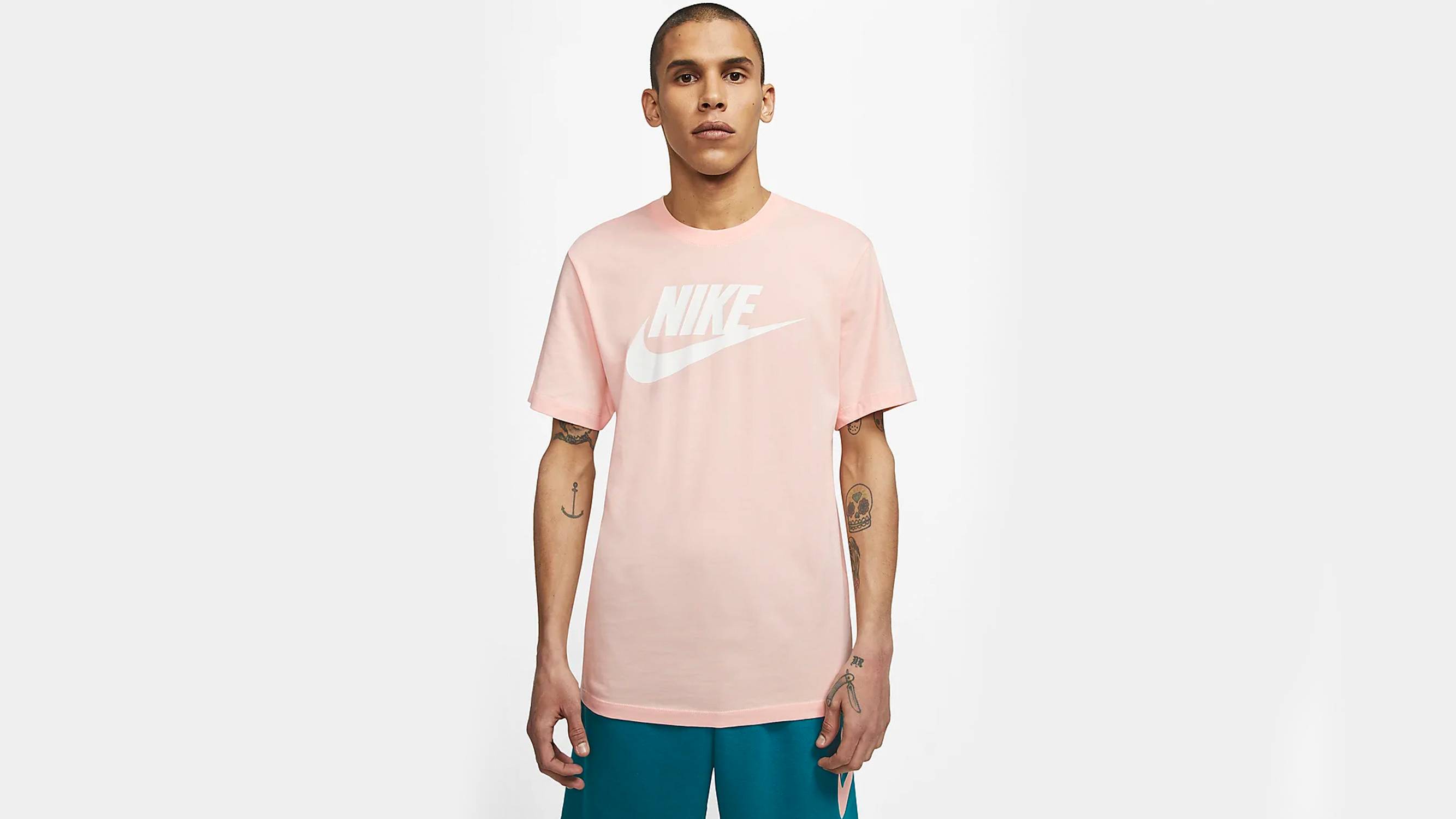 Take an Extra 20% Off These Incredible Nike Apparel Pieces