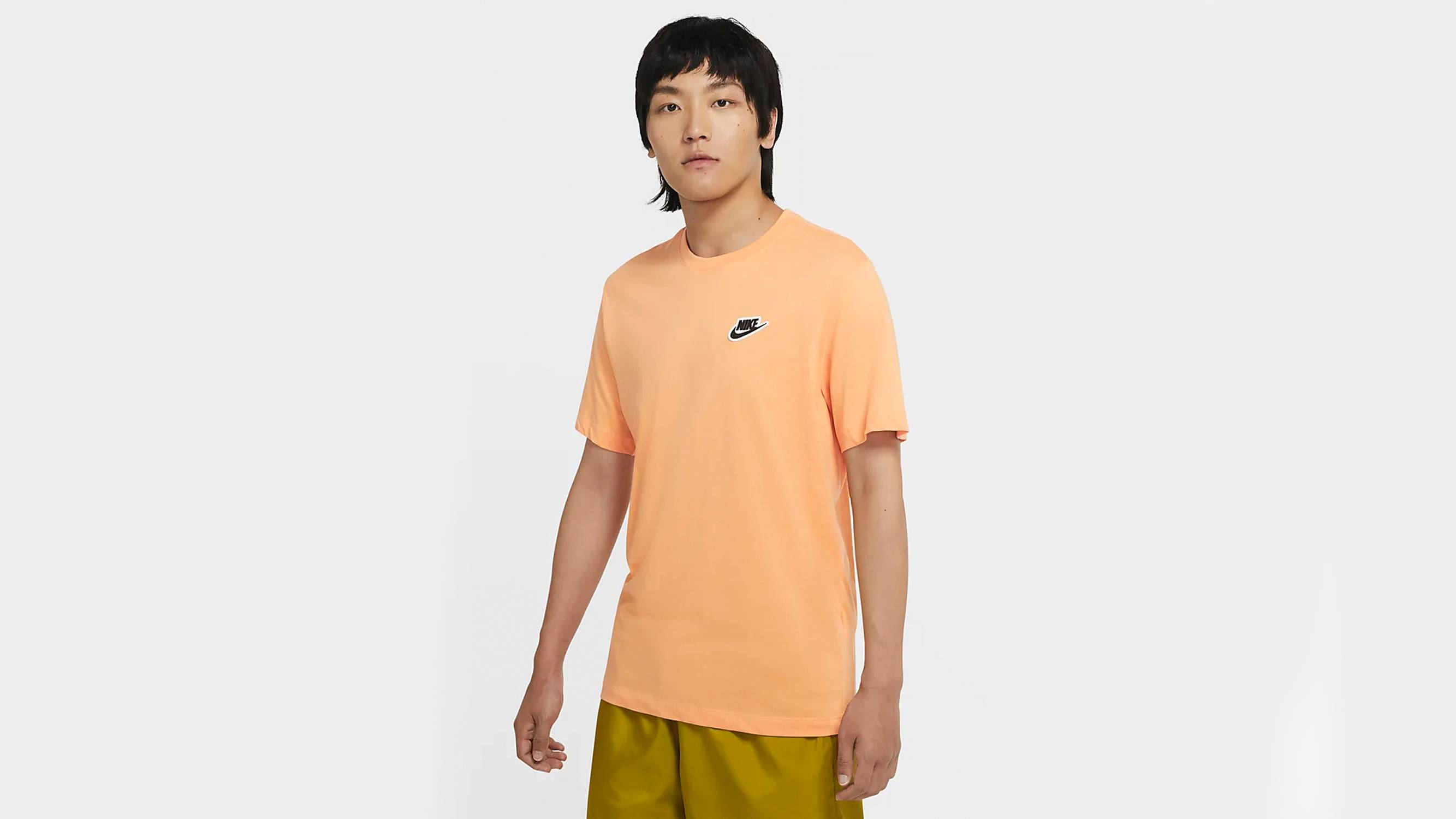 Take an Extra 20% Off These Incredible Nike Apparel Pieces