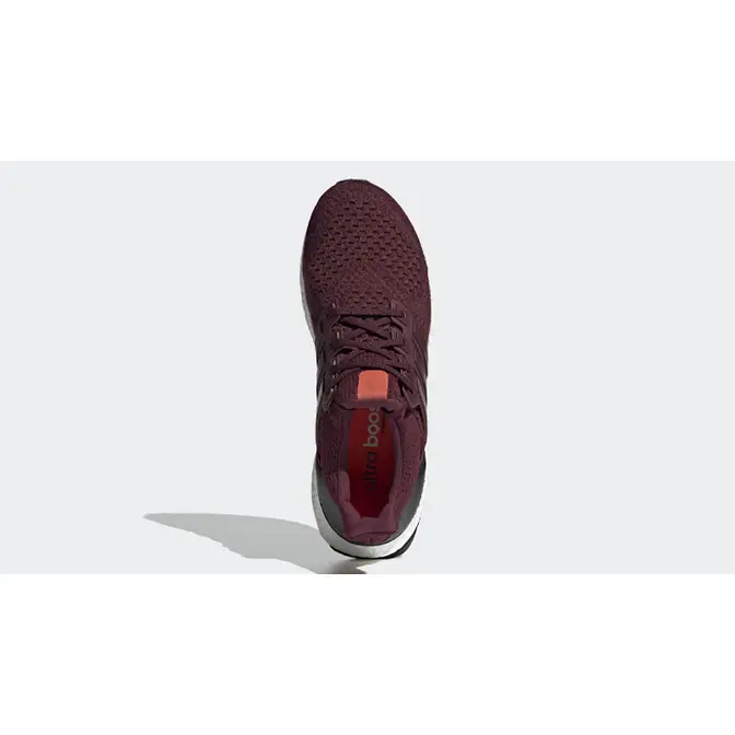 Ultra boost 18 shop men's shoes night red/maroon