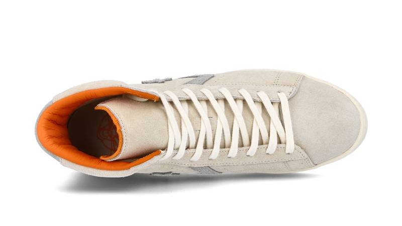 Bugs Bunny x Converse Pro Leather High Top Ivory Egret Middle