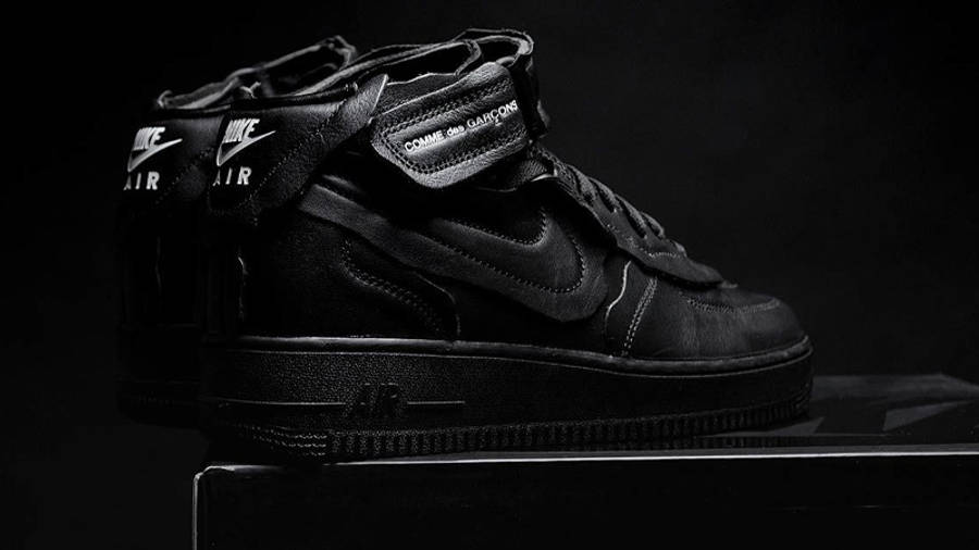 Comme des Garcons x Nike Air Force 1 Mid Black On Box