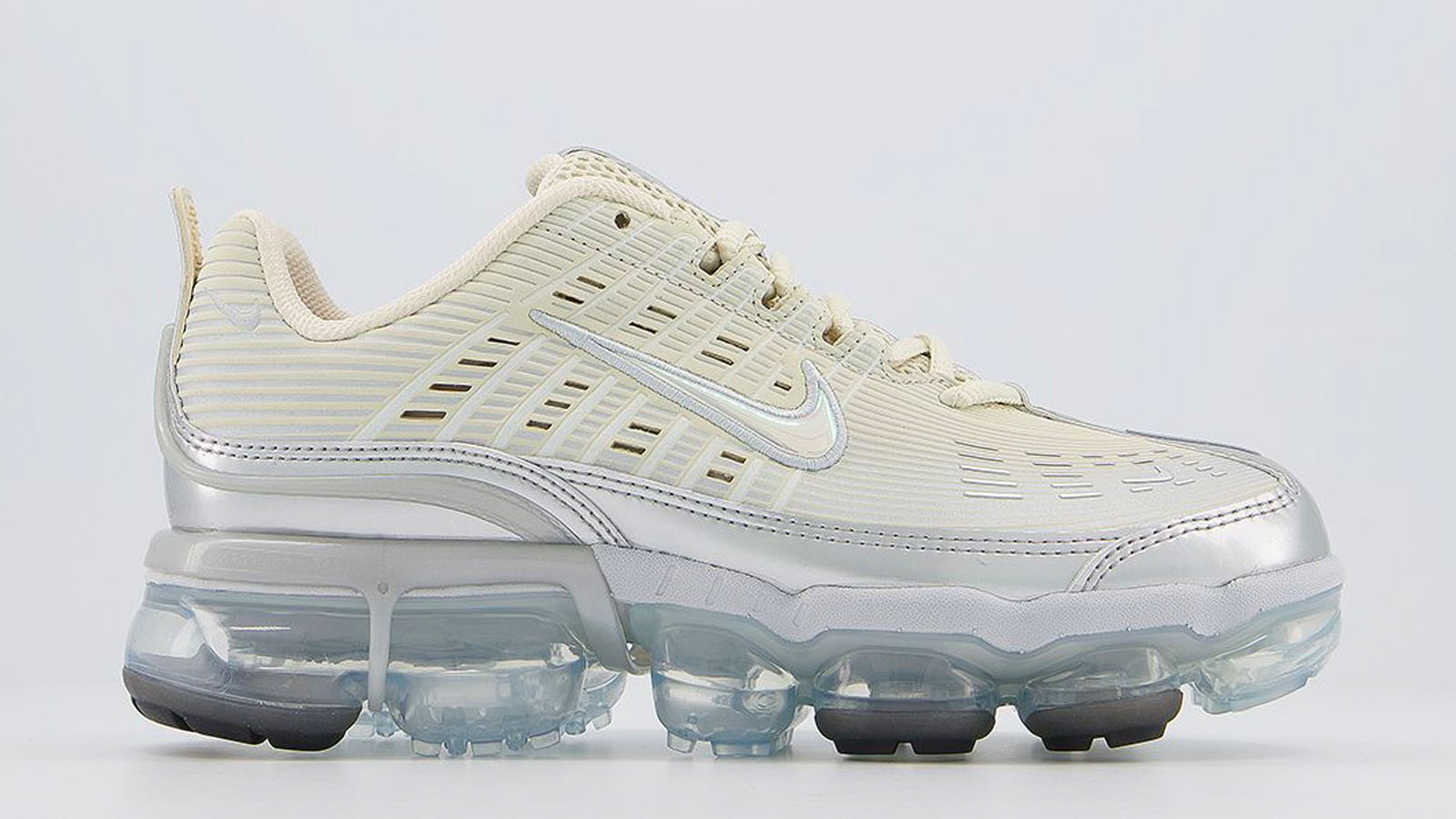 ivory nike vapormax 360