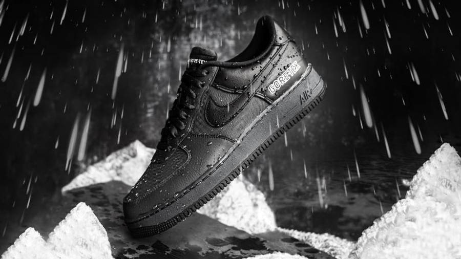 Nike Air Force 1 Gore-Tex Anthracite Black Lifestyle