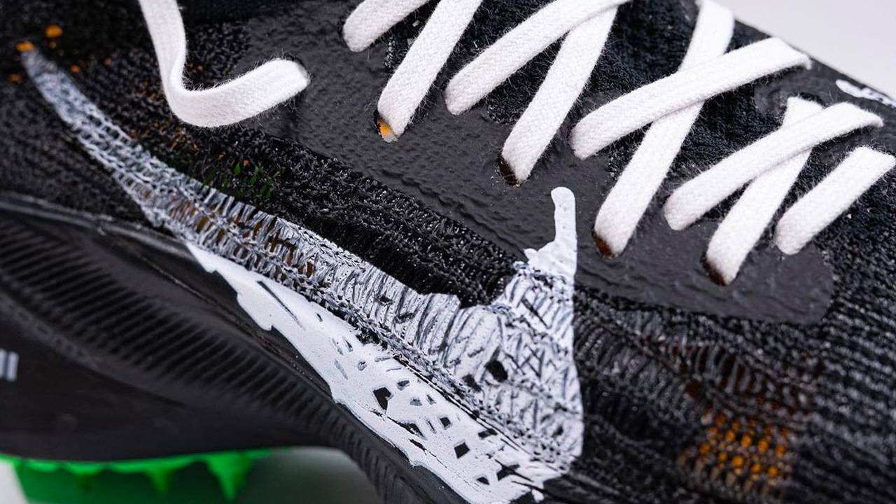 Off-White x Nike Air Zoom Tempo NEXT% "Black"