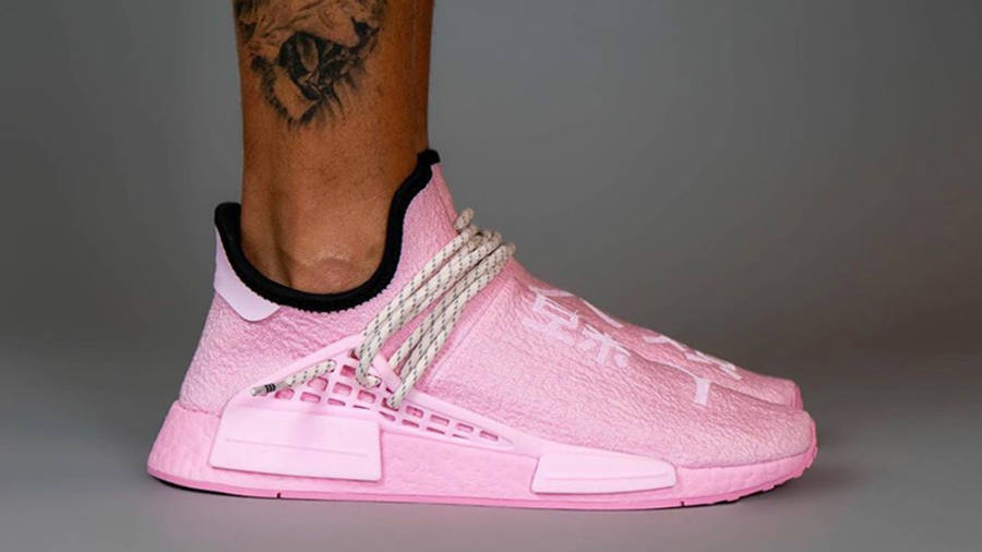 pharrell nmd pink on feet