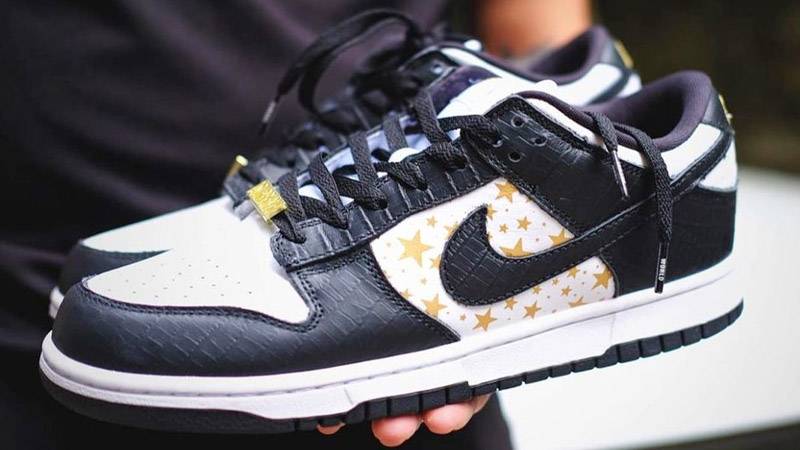 Supreme x Nike SB Dunk Low Stars Black | Where To Buy | DH3228-102