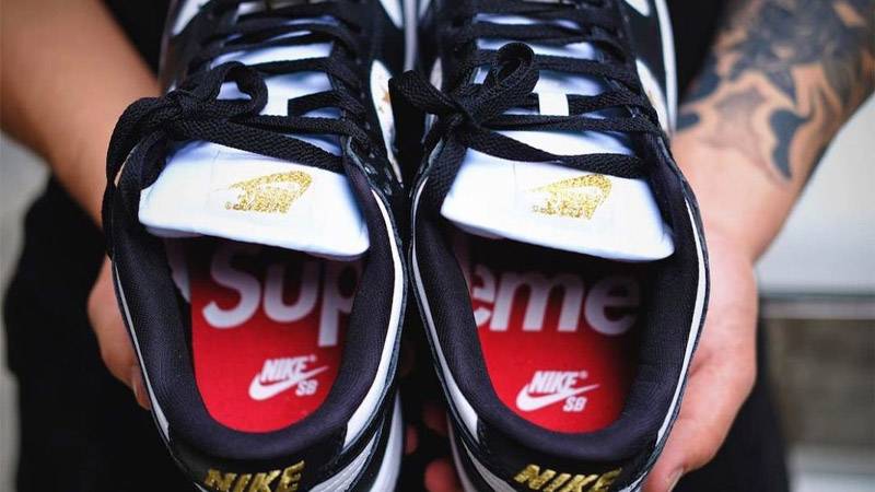 Supreme x Nike SB Dunk Low Stars Black | Where To Buy | DH3228-102