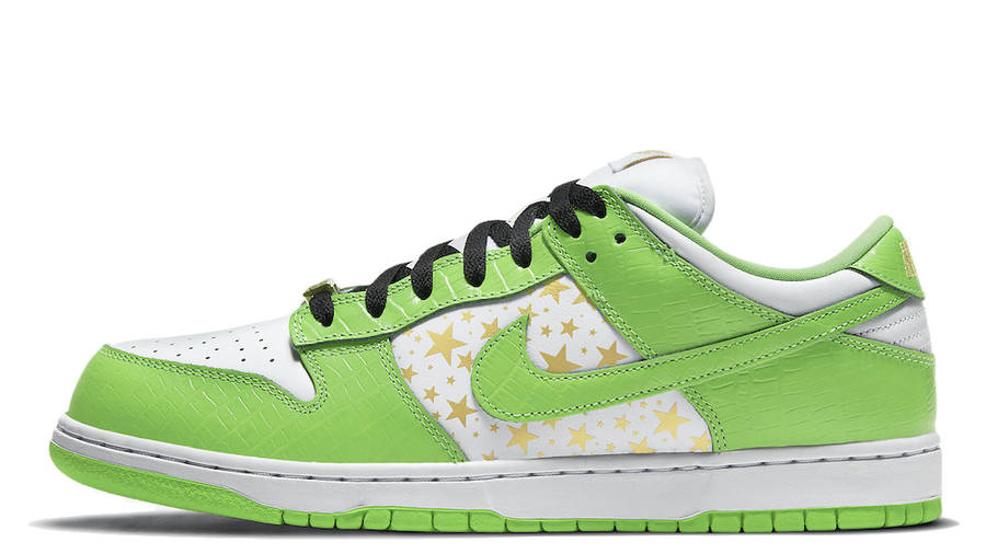 supreme x nike sb dunk low stars mean green