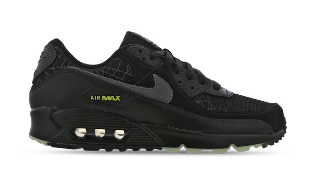 The 50 Hottest Steals & Deals at Foot Locker UK's Black Friday Sale