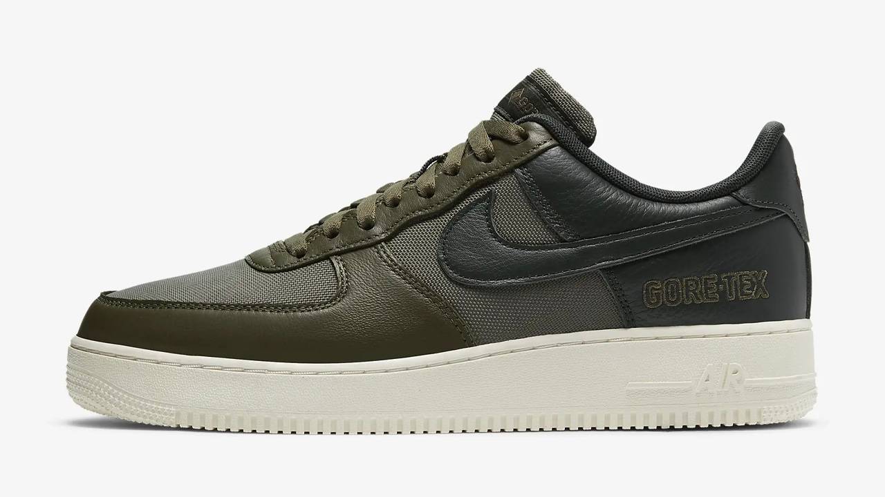 Kick Off November With These 15 Brand New Nike Drops!