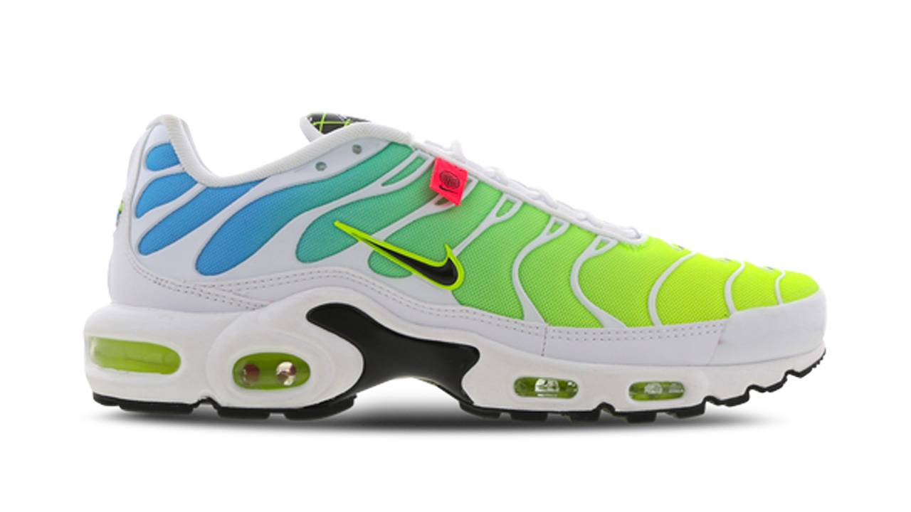 The 50 Hottest Steals & Deals at Foot Locker UK's Black Friday Sale