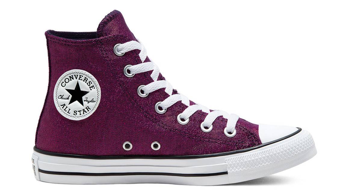 You Can Now Take 40% Off Converse's Fashion Favourites With This Black Friday Code!