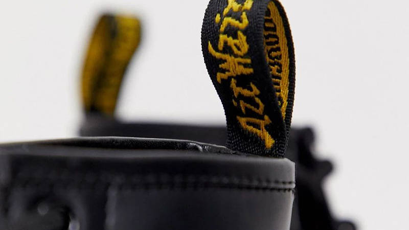 Dr Martens 101 6 Eye Boots Black