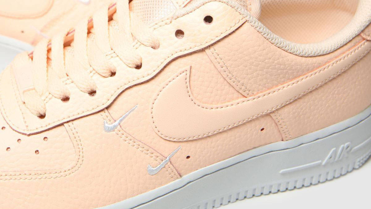 Nike Air Force 1 White Pink feature