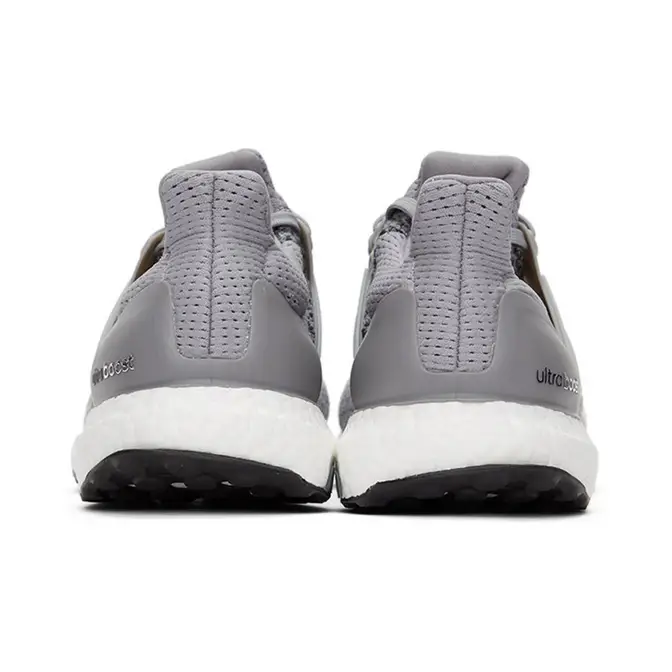 Ultra boost grey top silver metallic