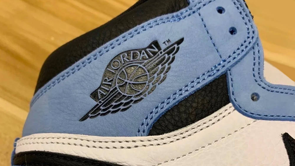 Image via us11hustla Air Jordan 1 Retro High OG "University Blue"