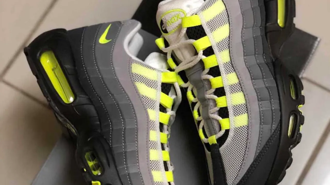 Nike air max on sale 95 og neon 2020