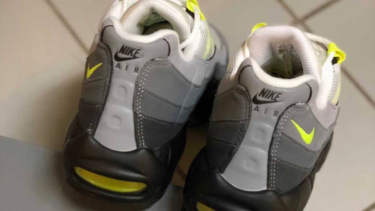 Nike Air Max 95 OG "Neon"