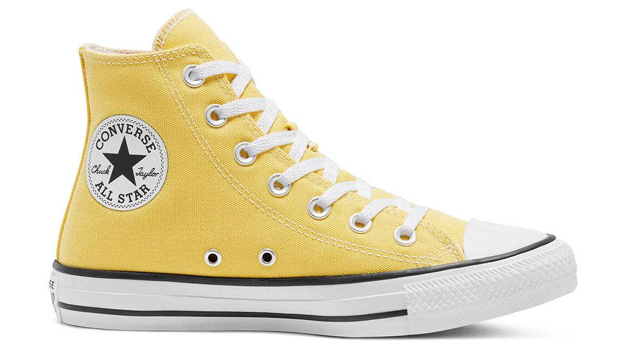Cop These Classic Converse Creps With This Colossal 35% Off Black Friday Code!