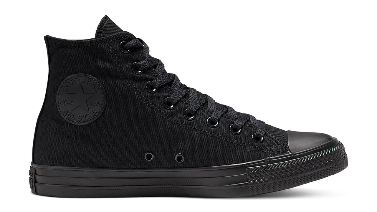 Cop These Classic Converse Creps With This Colossal 35% Off Black Friday Code!