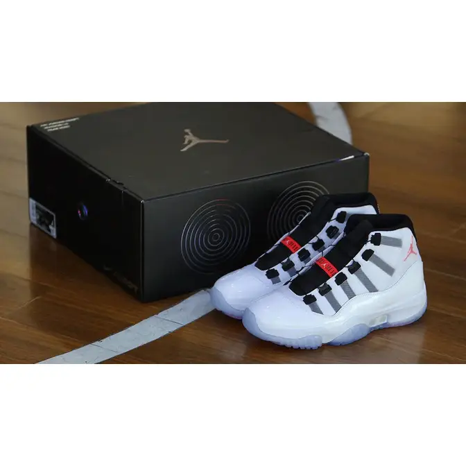 Air Jordan 11 Adapt 'White