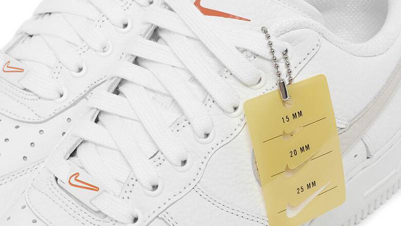 Nike Air Force 1 07 Light Bone Closeup