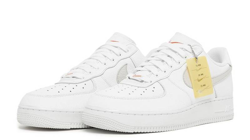 Nike Air Force 1 07 Light Bone Front