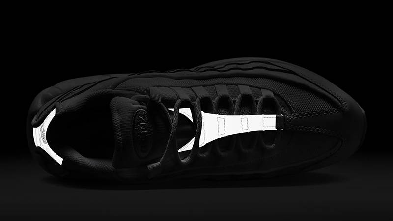 Nike Air Max 95 Essential White Grey Fog CT1268-100 in dark