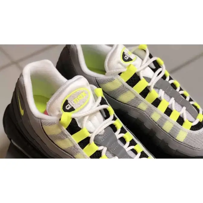 efecto añadir Aptitud Nike Air Max 95 OG Neon | Where To Buy | CT1689-001 | The Sole Supplier