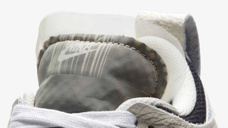Nike Dunk Low Disrupt Pale Ivory Tongue