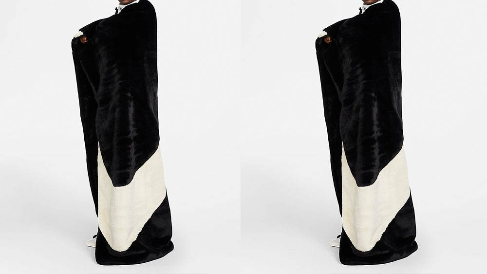 Nike Sportswear Plush Faux Fur Blanket