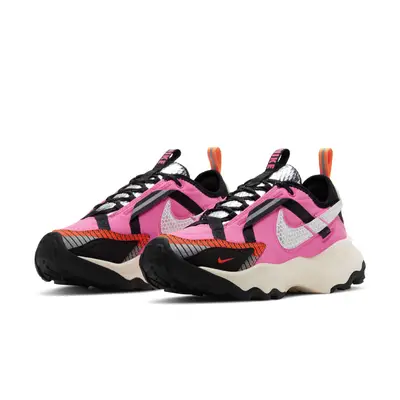 Nike TC 7900 LX Storm Pink Reflective Silver Front
