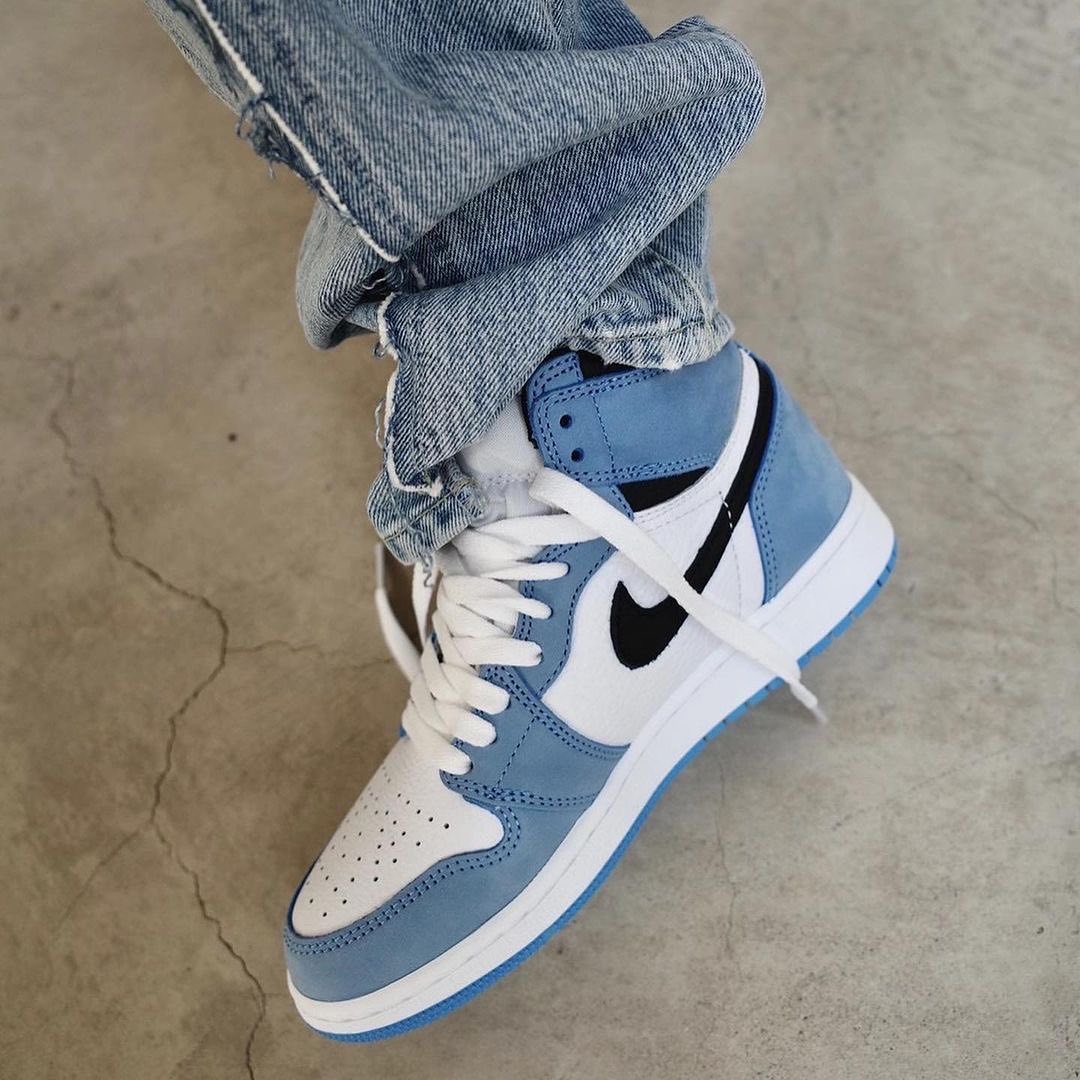 Jordan retro 1 high og 2024 cool blue