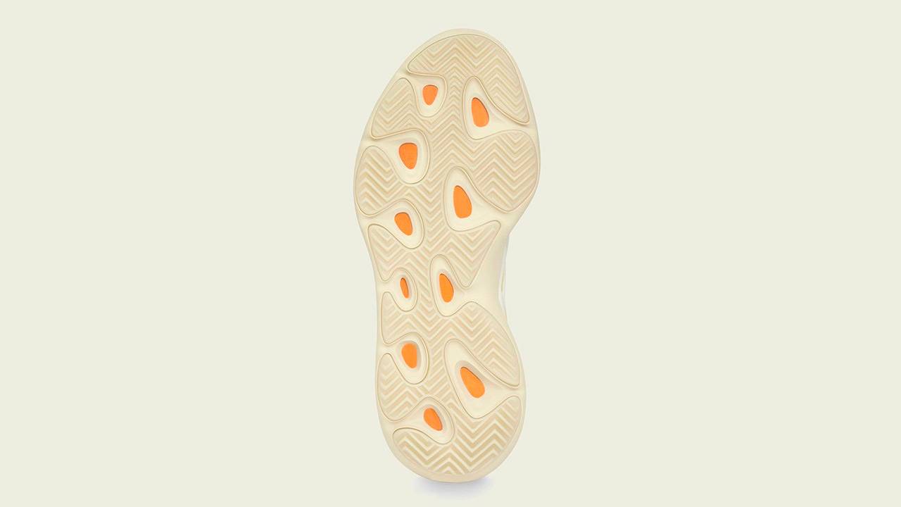 Yeezy 700 V3 "Safflower"