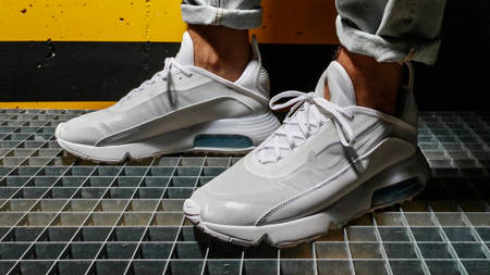 Here's Your Last Chance to Cop the Nike Air Max 2090 "Triple White" for £57! Here's Your Last Chance to Cop the Nike Air Max 2090 "Triple White" for £57!