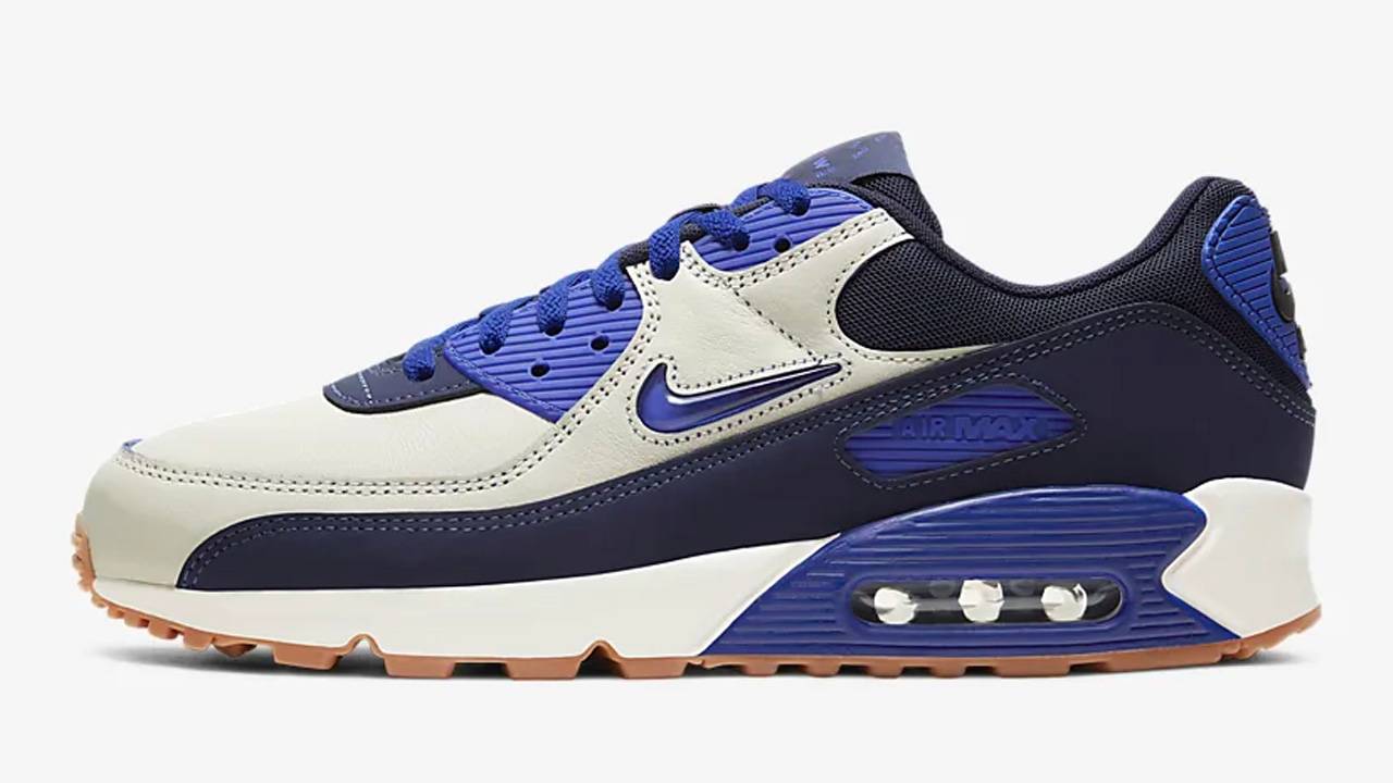 End the Year the Right Way With These Heavily Discounted Nike Sneakers