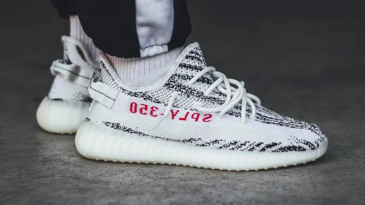 Zebra yeezy hot sale release 2020