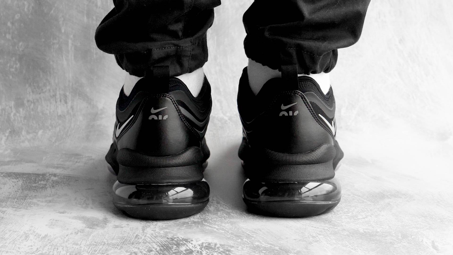 The Nike Air Max ZM950 "Black Red" Is Now Heavily Discounted at Nike UK