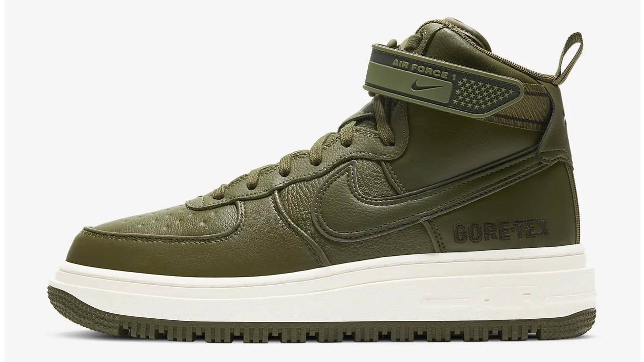 Kick Off the New Month With These 15 Brand New Nike Releases!