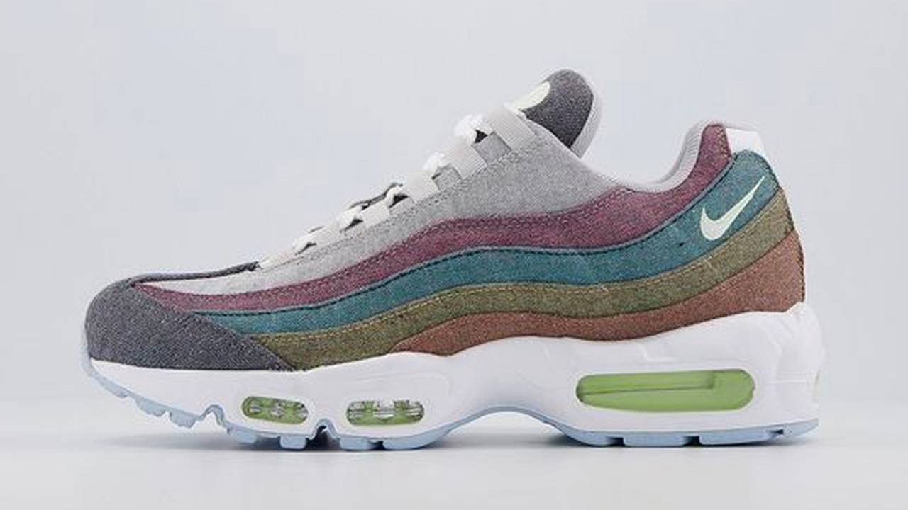 26 Knockout Boxing Day Steals That You Just Can't Miss