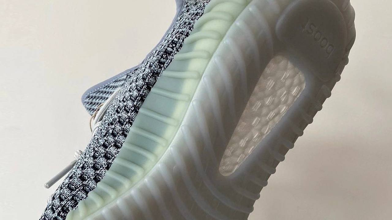 Yeezy Boost 350 V2 "Ash Blue"