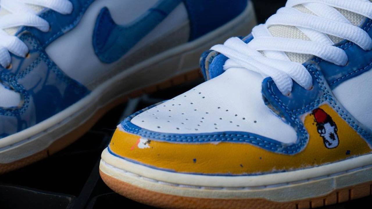 carpet company x nike sb dunk high resell