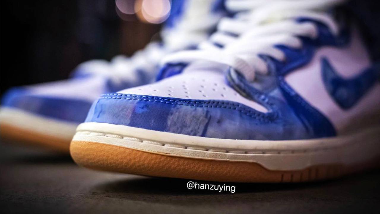 carpet company dunk on feet