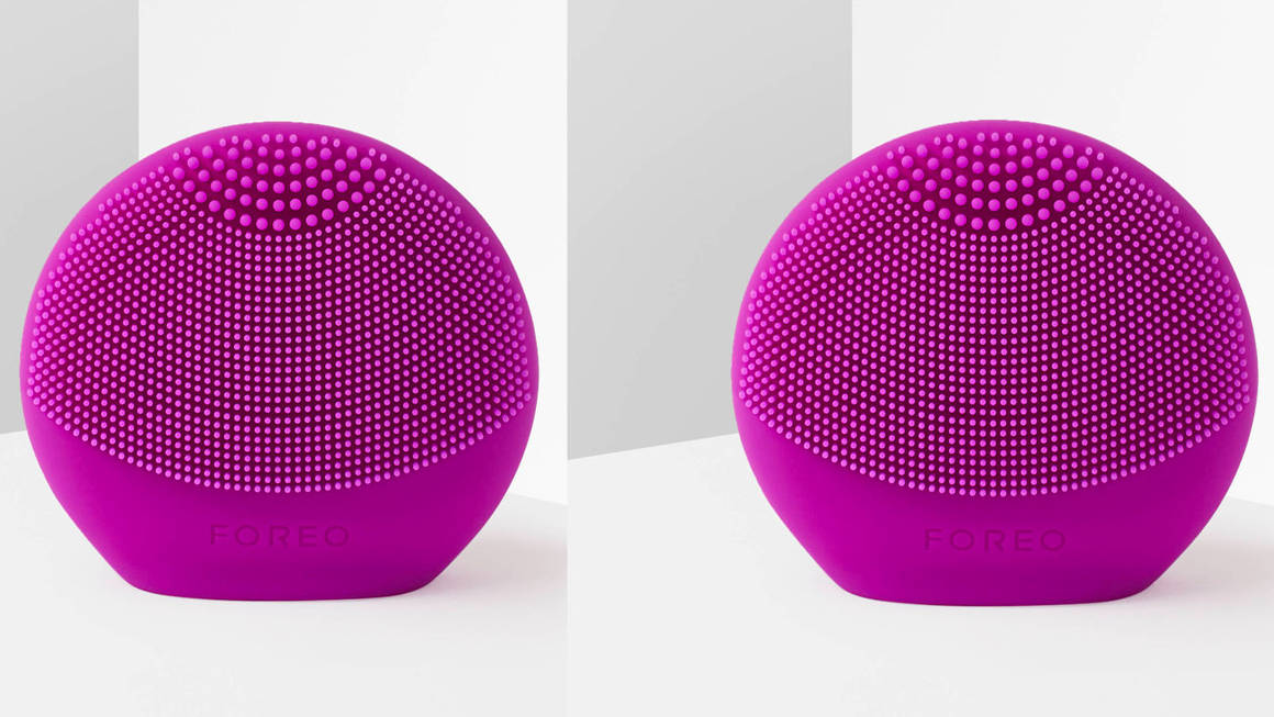 foreo face cleaning brush purple
