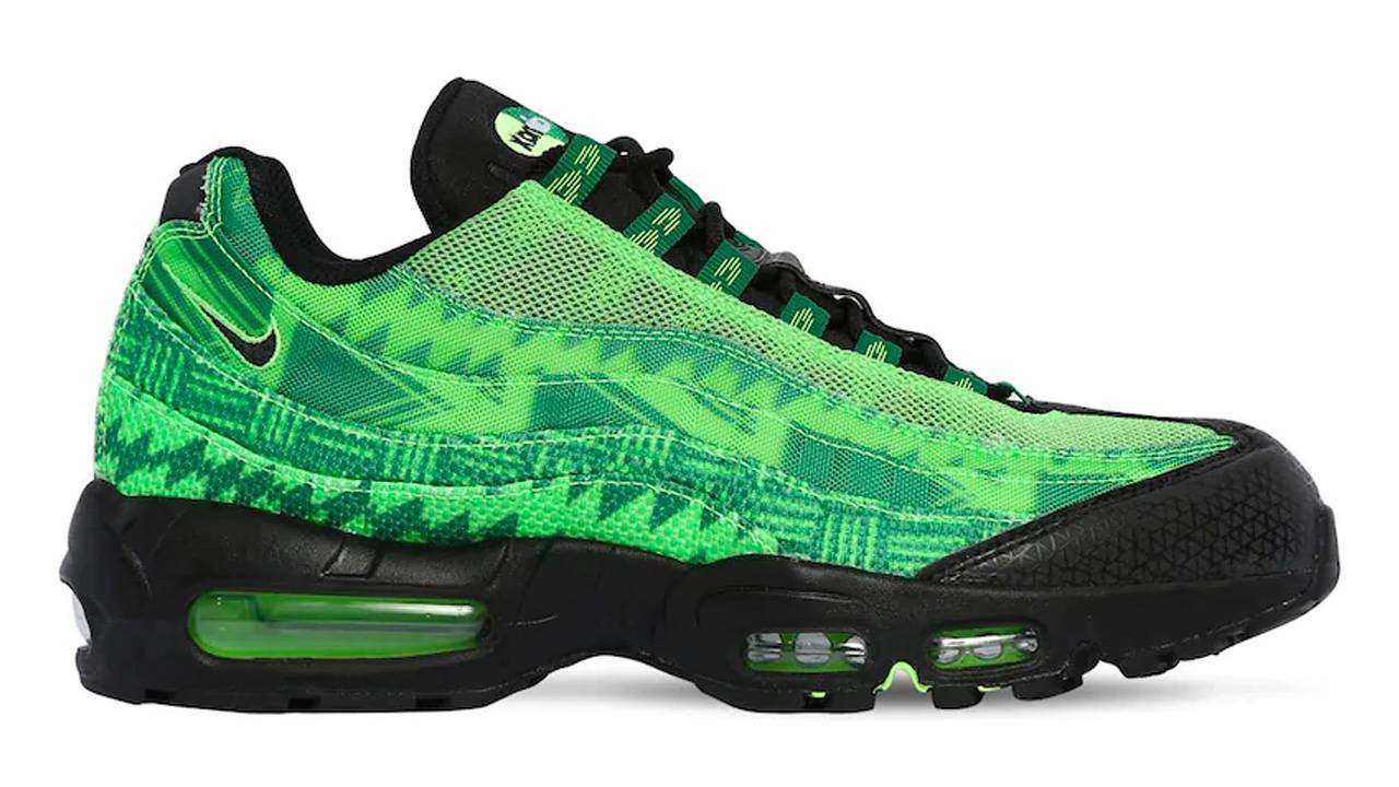 LVR's Christmas Code Lets You Take A Hefty 40% Off These Exclusive Sneakers