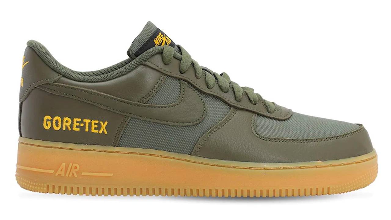 LVR's Christmas Code Lets You Take A Hefty 40% Off These Exclusive Sneakers