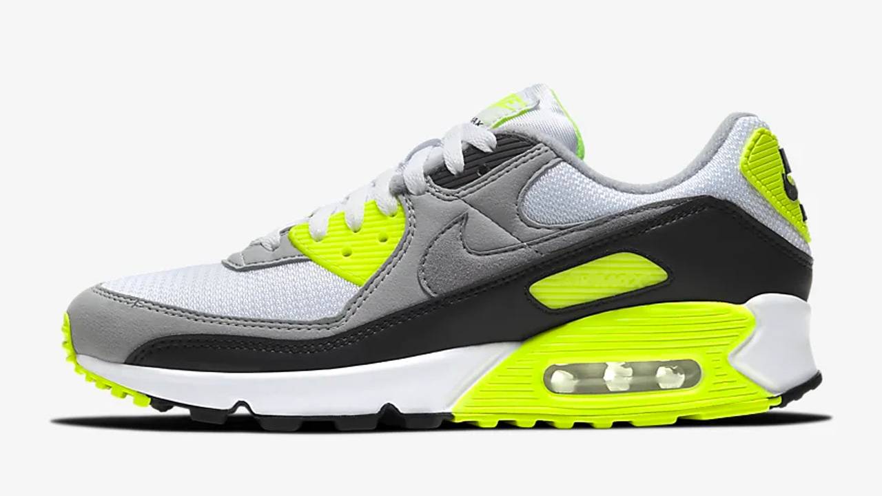 25 Insane Sneaker & Apparel Steals You Can't Miss in Nike's Christmas Sale!