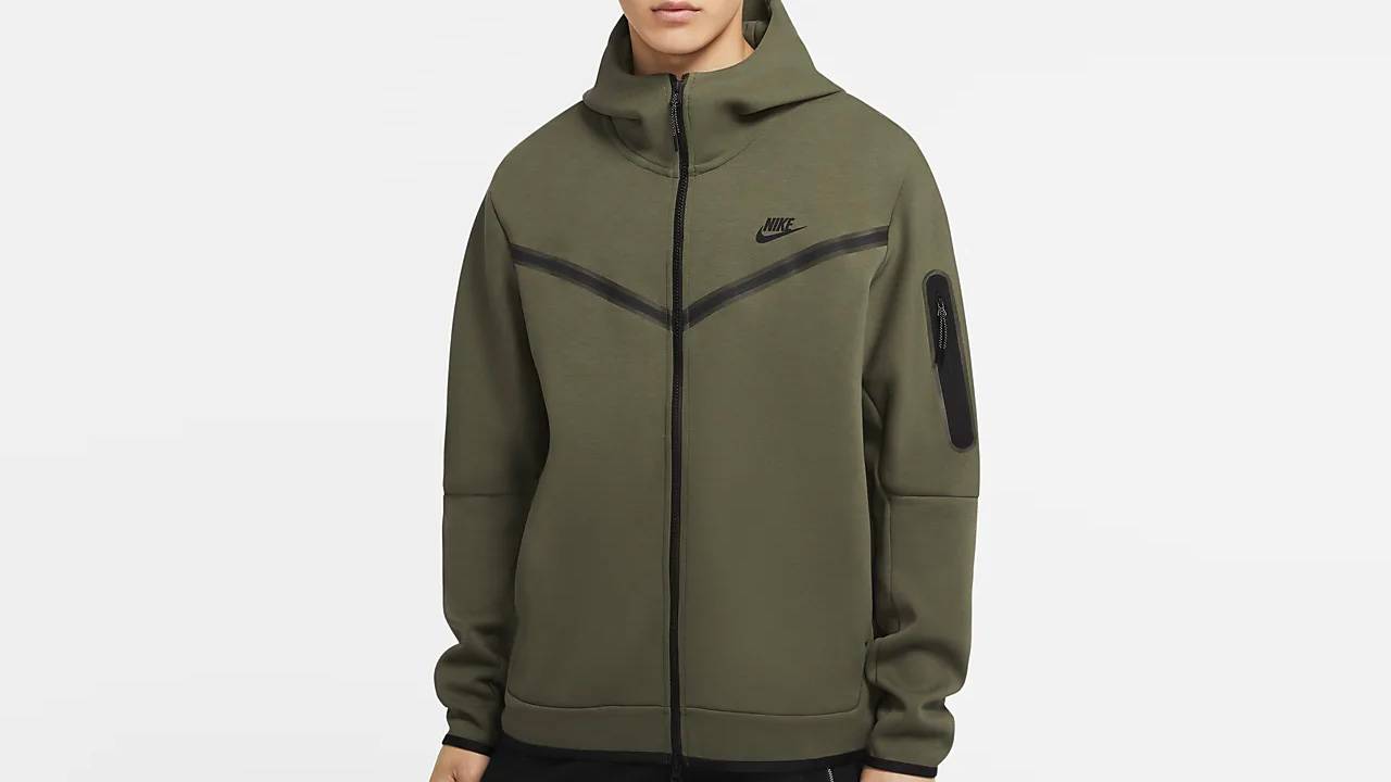 25 Insane Sneaker & Apparel Steals You Can't Miss in Nike's Christmas Sale!